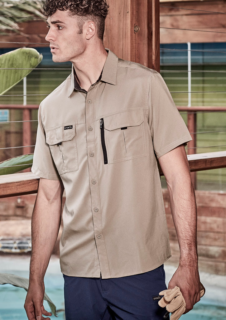 Syzmik Mens Outdoor Short Sleeve Shirt - Sand